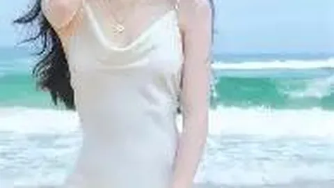 蔡少芬、张晋夫妇喜迎长女十岁生日，汤圆亭亭玉立展风采